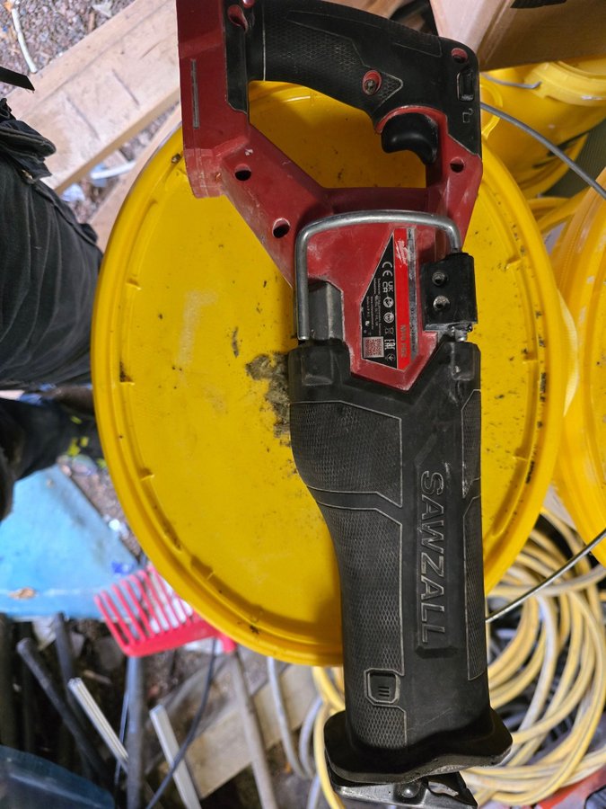 Milwaukee M18 FUEL SAWZALL